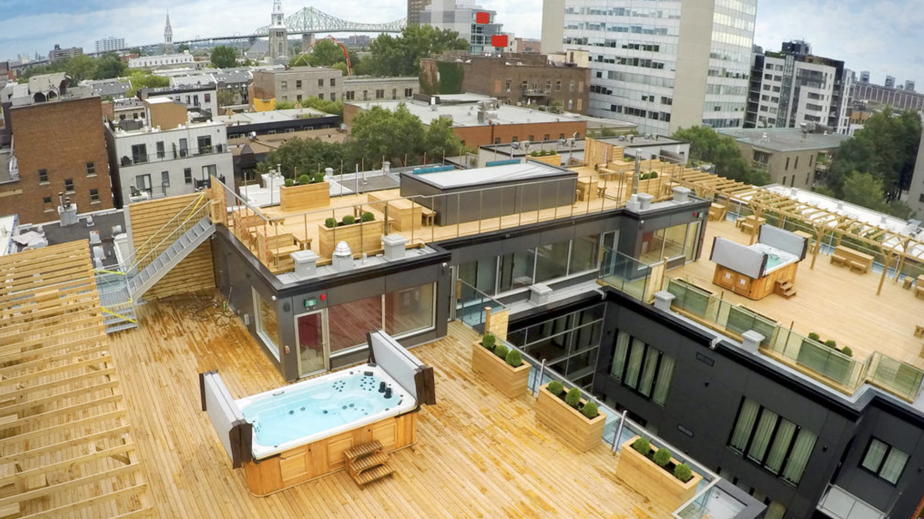 m montreal hostel work exchange worldpackers