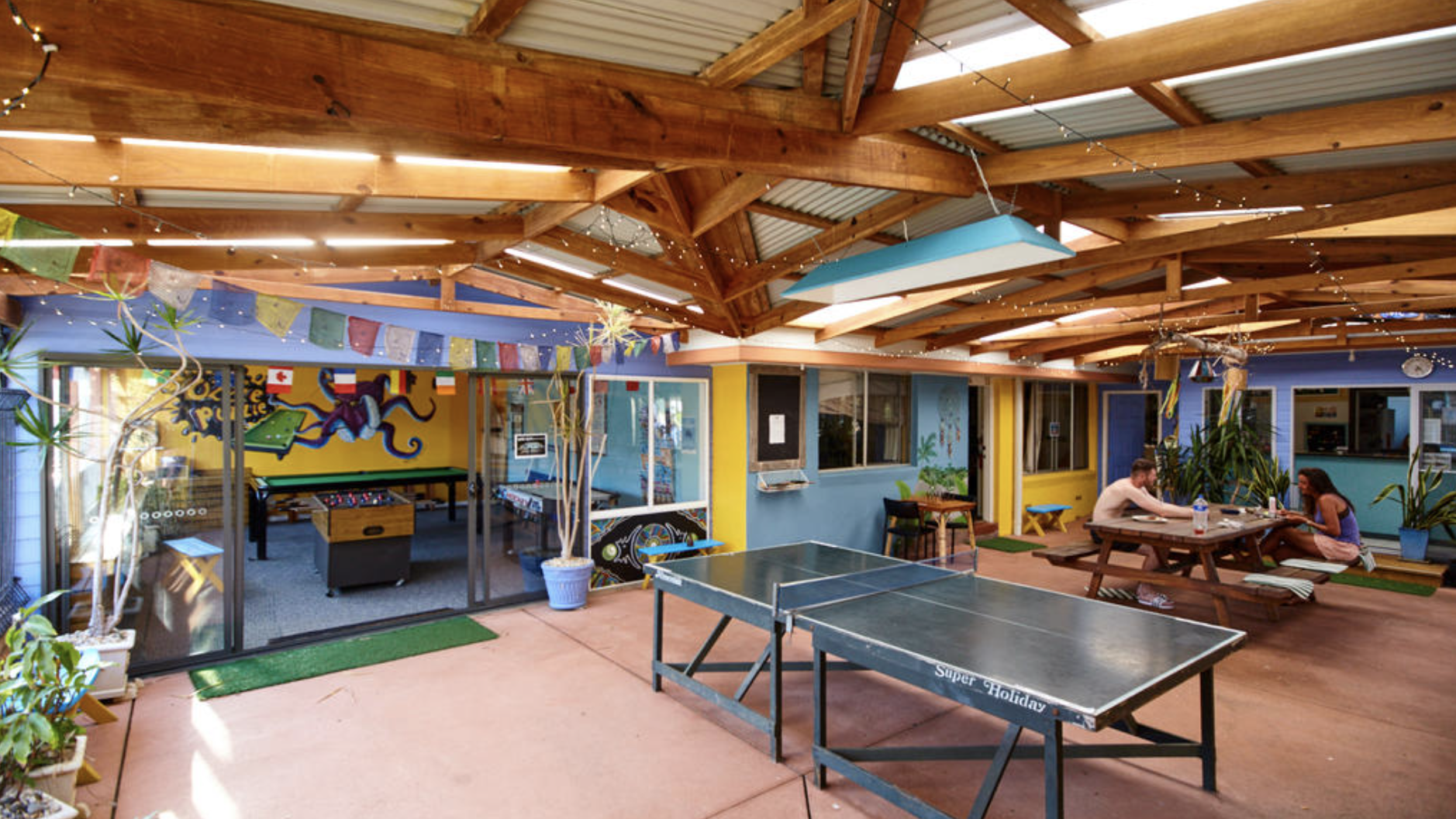 ozzie pozzie hostel work exchange