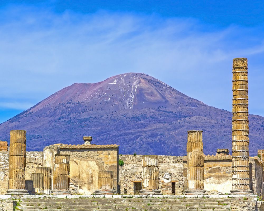pompeii and mount vesuvius tour from naples